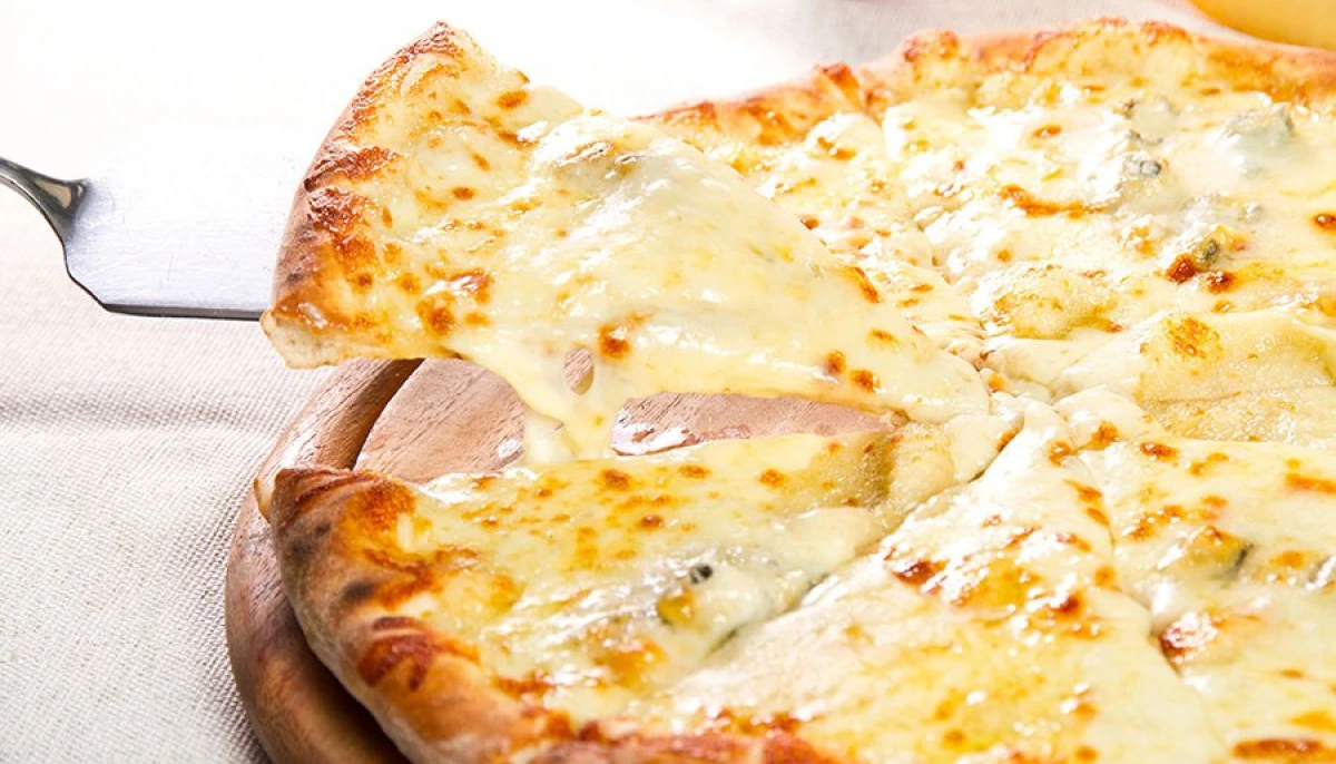 Pizza au fromage